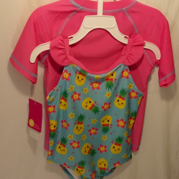 DREAMWAVE SWIMSUIT & RASHGUARD SET - Picture 2 of 6